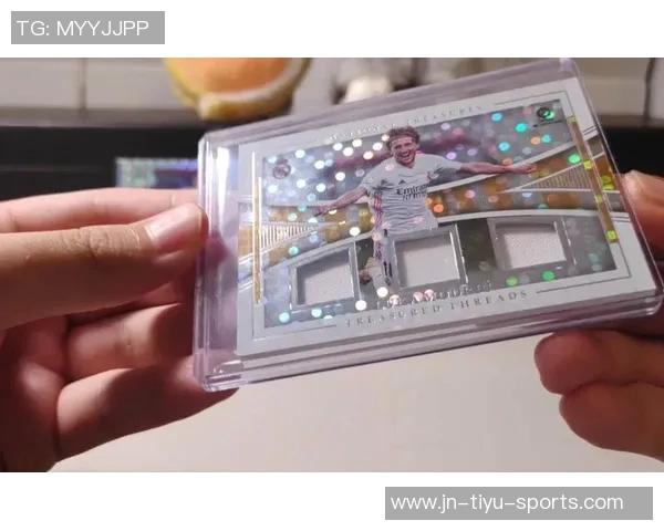 瀑布球星卡足球收藏价值解析与市场前景深度探讨